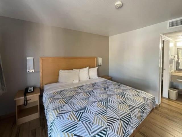 Motel 6 Riviera Beach Fl Bagian luar foto
