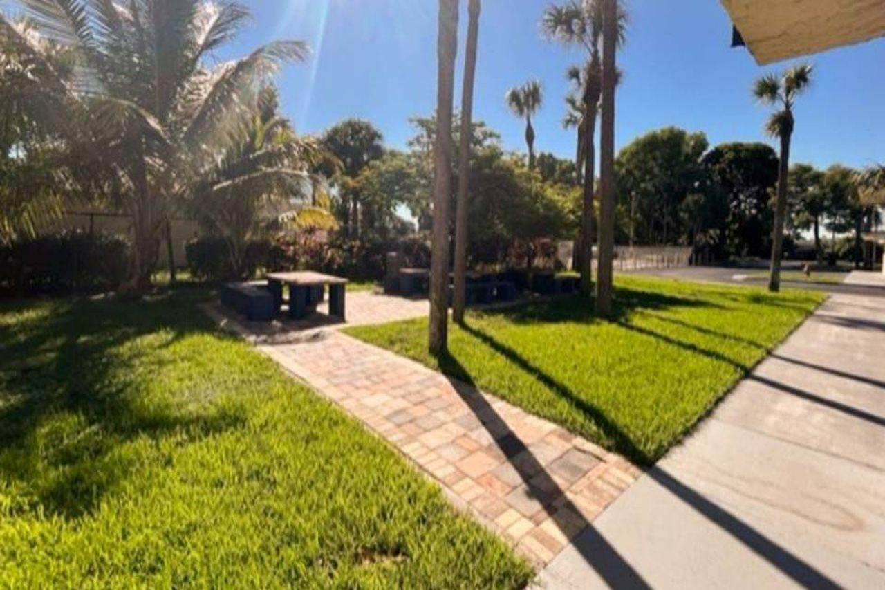 Motel 6 Riviera Beach Fl Bagian luar foto