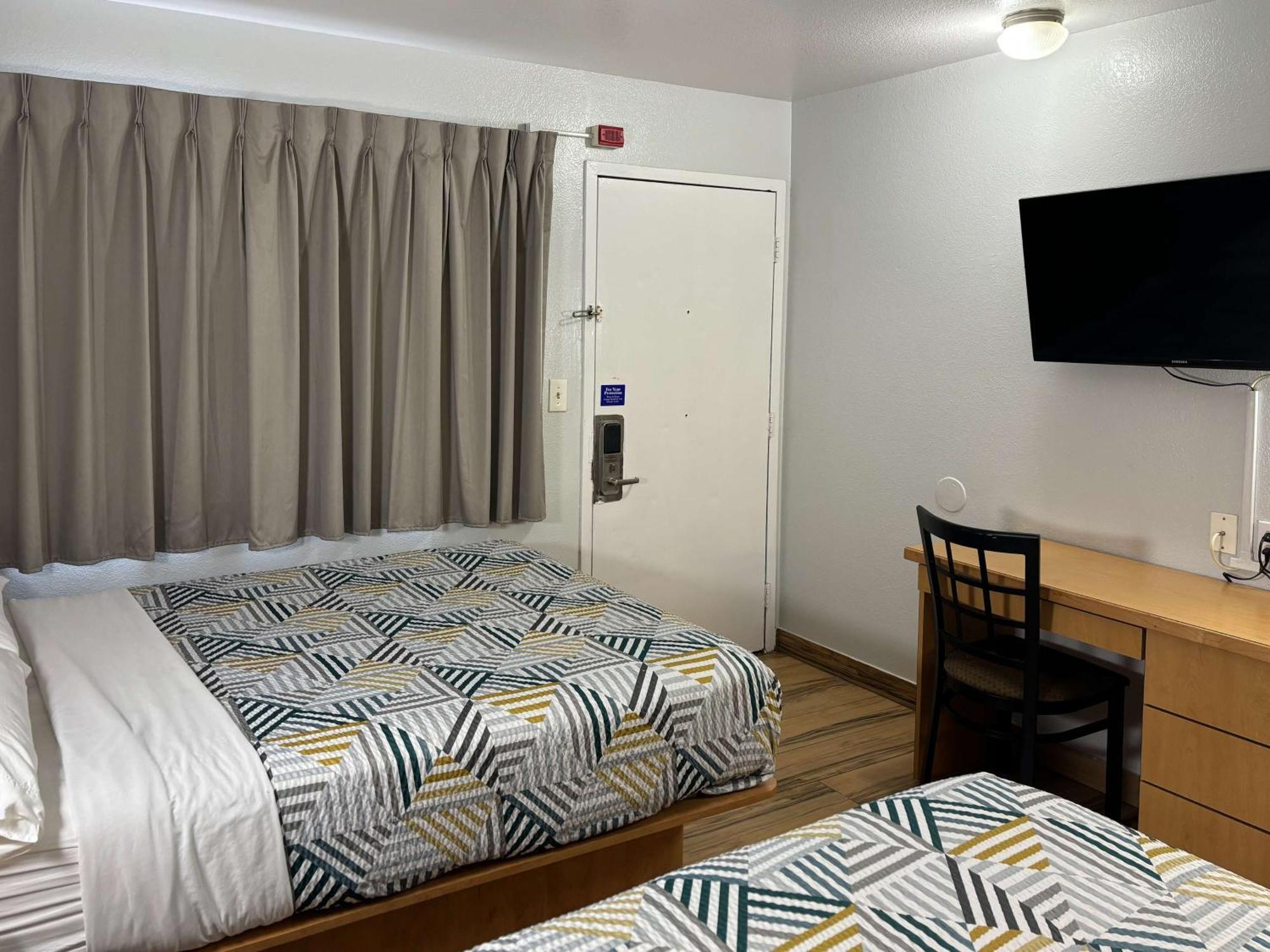 Motel 6 Riviera Beach Fl Bagian luar foto